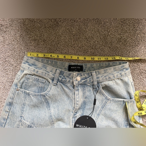 NWT White Fox Did You Miss Me Mid Rise Straight Leg Denim Size Medium Acid Wash - Picture 14 of 16